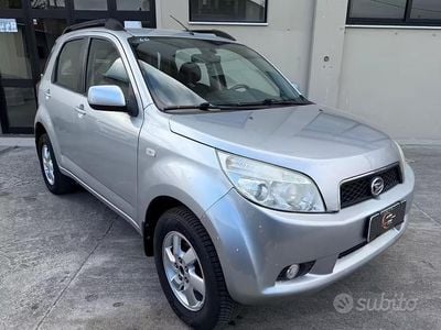 Usata Daihatsu Terios 105 CV (77 kW) 2007 Grigio SUV