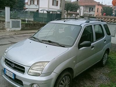 Usado Subaru Justy 94 CV (69 kW) 2008 Gris Utilitario