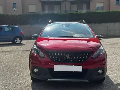 Usata Peugeot 2008 GT-line 102 CV (75 kW) 2019 Rosso SUV