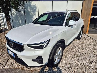 Usata Volvo XC40 Core 163 CV (119 kW) 2025 Crystal white SUV