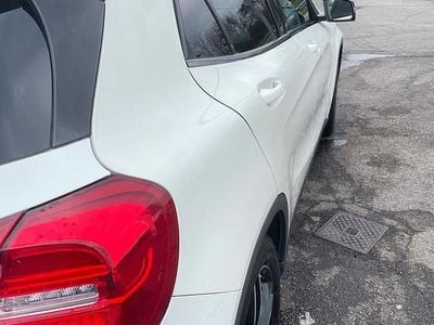 Usata Mercedes GLA220 2016 Bianco SUV