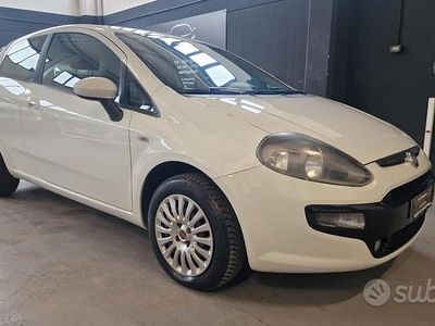 Usata Fiat Punto Evo Active 69 CV (50 kW) 2011 Bianco Utilitaria