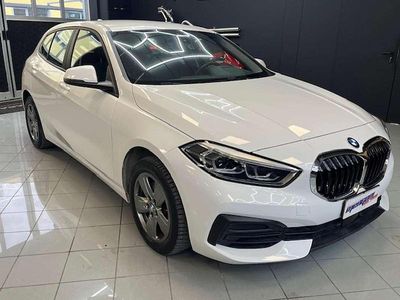 Usata BMW 118 Advantage 136 CV (100 kW) 2021 Bianco Utilitaria