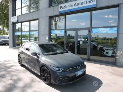 Gebraucht VW Golf VIII GTI 245 PS (180 kW) 2022 Grau Limousine