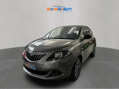 Usata Lancia Ypsilon S 69 CV (50 kW) 2024 Grigio Utilitaria