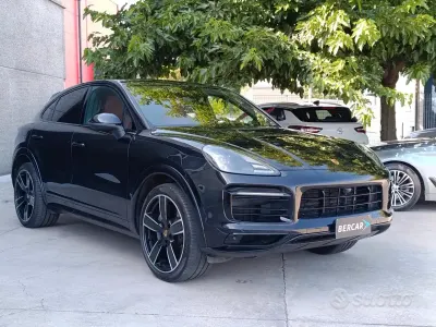 Usata Porsche Cayenne Platinum Edition 441 CV (324 kW) 2022 Nero SUV