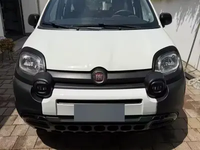 Usata Fiat Panda Cross Cross 69 CV (50 kW) 2020 Bianco Utilitaria