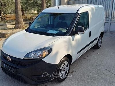 Usata Fiat Doblò 95 CV (69 kW) 2020 Bianco Monovolume