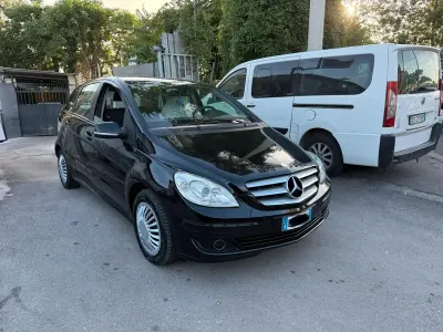 Usata Mercedes B180