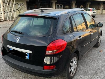 Gebraucht Renault Clio II 54 PS (39 kW) 2010 Schwarz Limousine