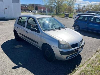 Usata Renault Clio II 75 CV (55 kW) 2006 Berlina