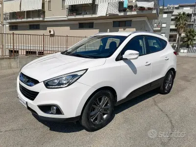 Usata Hyundai ix35 Xpossible 115 CV (84 kW) 2014 Bianco SUV