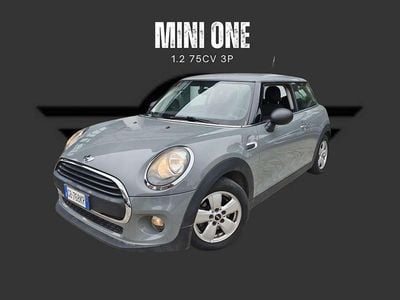 Usata Mini ONE 75 CV (55 kW) 2017 Grigio Utilitaria