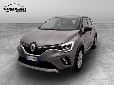 Usata Renault Captur Intens 159 CV (116 kW) 2021 Grigio SUV