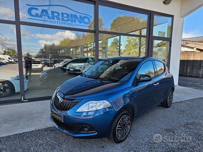 Usata Lancia Ypsilon Gold 69 CV (50 kW) 2024 Blu Utilitaria