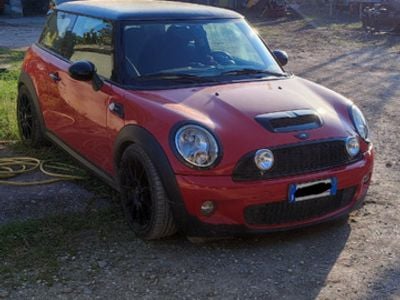 Usata Mini Cooper S Chili 175 CV (128 kW) 2009 Rosso Utilitaria