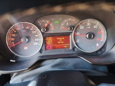 Usata Fiat Grande Punto 90 CV (66 kW) 2008 Bianco Utilitaria