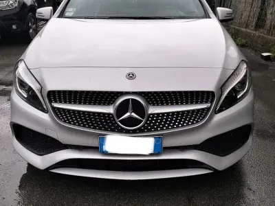 Usata Mercedes 180 109 CV (80 kW) 2017 Grigio Berlina