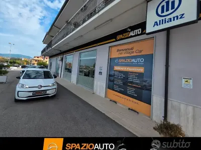 Begagnad VW up! Move 68 HK (50 kW) 2022 Vit Halvkombi