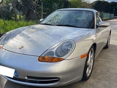 Porsche 911 Carrera