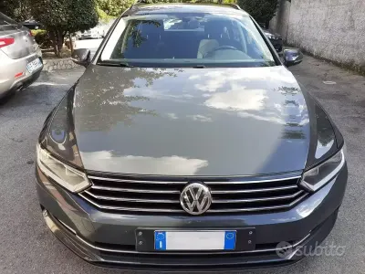Usata VW Passat 120 CV (88 kW) 2016 Grigio Station wagon