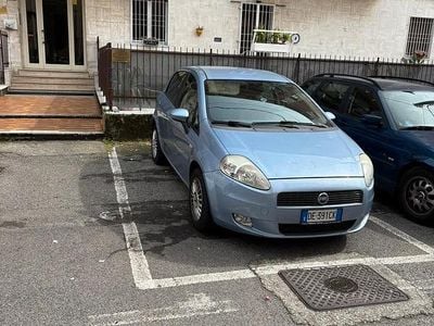 Usata Fiat Grande Punto Dynamic 65 CV (47 kW) 2007 Blu Utilitaria