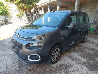 Usata Citroën Berlingo Feel 102 CV (75 kW) 2021 Antracite Monovolume