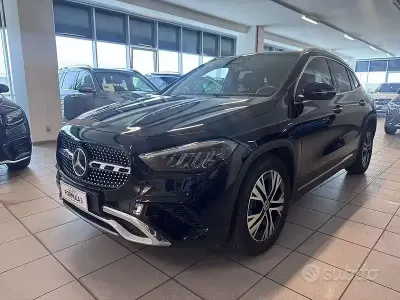 Usata Mercedes GLA200 Advanced Plus 150 CV (110 kW) 2024 Nero SUV