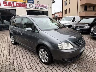 Usata VW Touran Highline 140 CV (102 kW) 2006 Grigio Monovolume