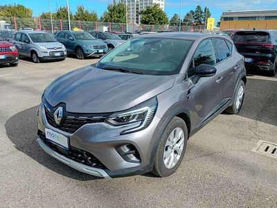 Usata Renault Captur Intens 101 CV (74 kW) 2022 Grigio SUV