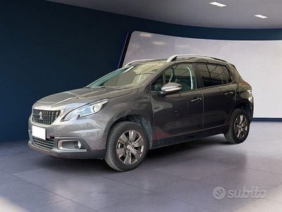 Usata Peugeot 2008 Active 82 CV (60 kW) 2018 Verde SUV