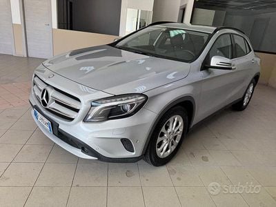 Usata Mercedes GLA200 Executive 136 CV (100 kW) 2015 Grigio SUV