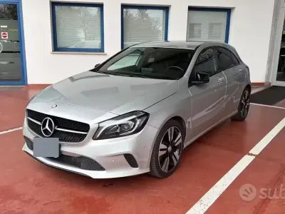 Usata Mercedes A200 Executive 136 CV (100 kW) 2017 Grigio Berlina