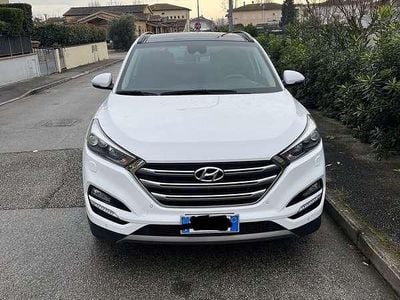 Usata Hyundai Tucson Comfort 136 CV (100 kW) 2016 Bianco SUV