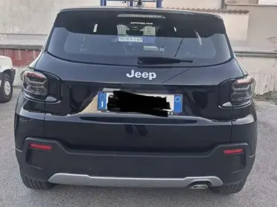 Usata Jeep Avenger Altitude 101 CV (74 kW) 2025 SUV