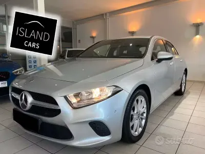 Usata Mercedes A180 Advanced 116 CV (85 kW) 2022 Grigio Berlina