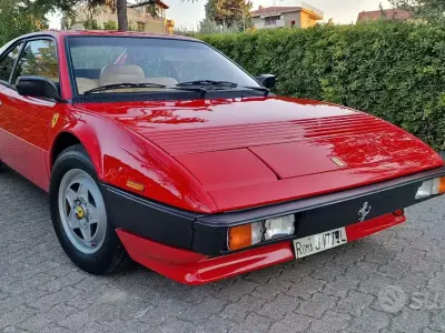 Usata Ferrari Mondial 240 CV (176 kW) 1982 Rosso Coupé