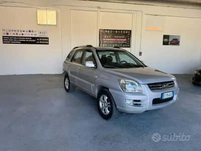Usata Kia Sportage 112 CV (82 kW) 2005 Grigio SUV