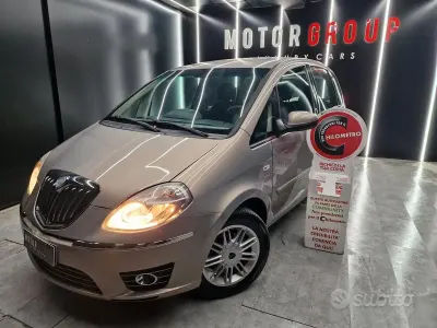 Usata Lancia Musa 77 CV (56 kW) 2010 Grigio Monovolume