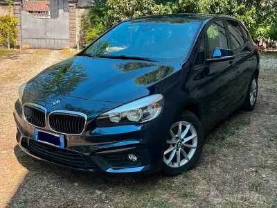 Usata BMW 216 Active Tourer Efficient Dynamics 116 CV (85 kW) 2017 Bluazzurro Monovolume