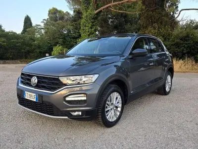 Usata VW T-Roc 116 CV (85 kW) 2019 Grigio SUV