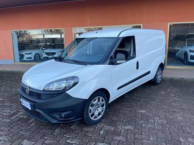 Usata Fiat Doblò Lounge 105 CV (77 kW) 2021 Bianco Monovolume