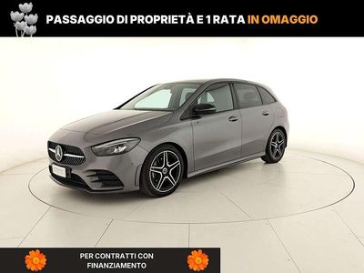 Usata Mercedes B200 Premium 150 CV (110 kW) 2022 Grigio Monovolume