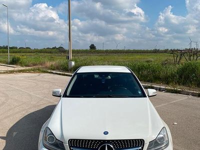 Usata Mercedes C220 170 CV (125 kW) 2011 Bianco Berlina