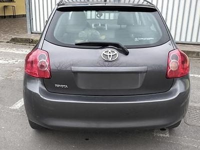 Usata Toyota Auris 126 CV (92 kW) 2007 Grigio Utilitaria