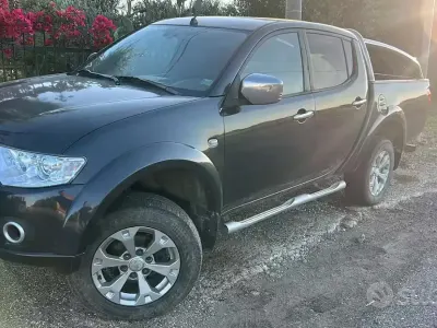 Usata Mitsubishi L200