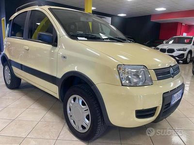 Usata Fiat Panda 4x4 Climbing 60 CV (44 kW) 2006 Giallo Utilitaria