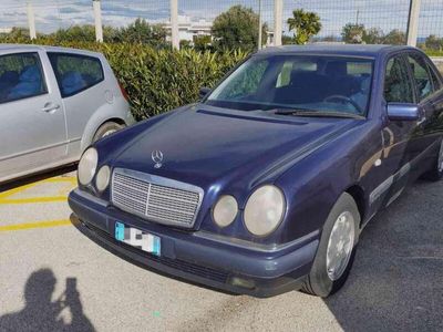 Mercedes E250