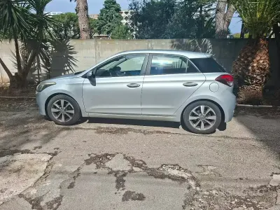 Usata Hyundai i20 84 CV (61 kW) 2015 Berlina