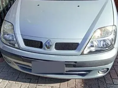 Usata Renault Scénic 102 CV (75 kW) 2003 Grigio Monovolume